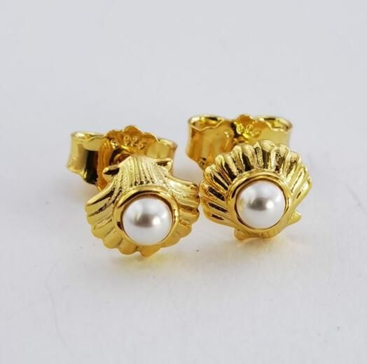 Neat Stamped The Little Mermaid Seashell Stud Earrings