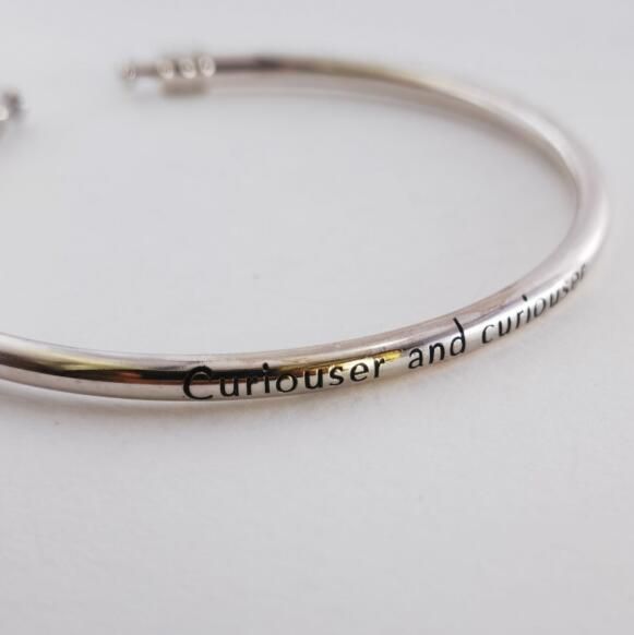 AAA GRADE Curiouser&Curiouser Basic Bangle