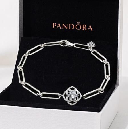 AAA GRADE Me Links Of Chain Bracelets