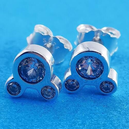 AAA GRADE S925 ALE Sterling Silver Stud Earrings