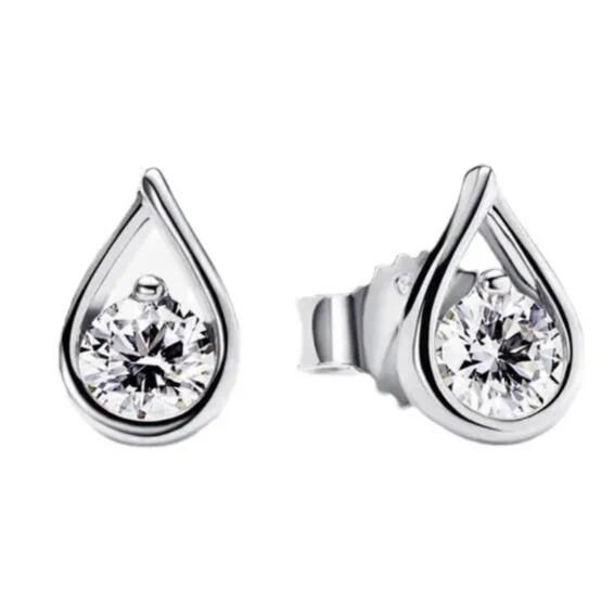 AAA GRADE S925 ALE Sterling Silver Stud Earrings