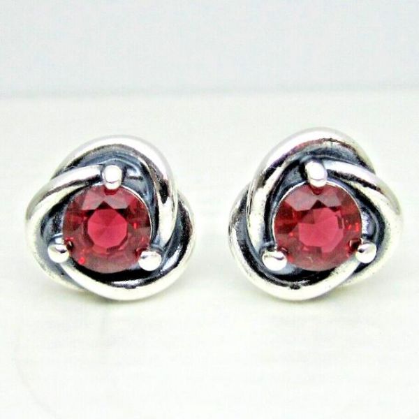 AAA GRADE S925 ALE Sterling Silver Stud Earrings