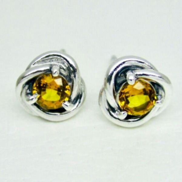 AAA GRADE S925 ALE Sterling Silver Stud Earrings