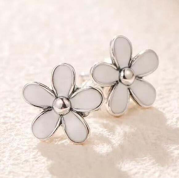AAA GRADE S925 ALE Sterling Silver Stud Earrings