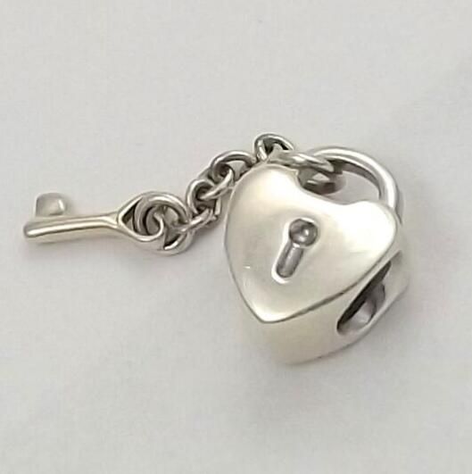 AAA GRADE Key-To-My-Heart Pave Charms