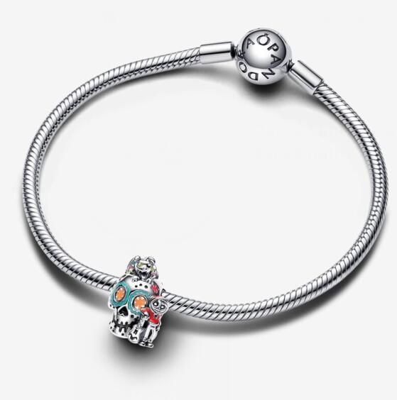 NEW ARRIVE-Glow-In-The-Dark Charms Bracelets