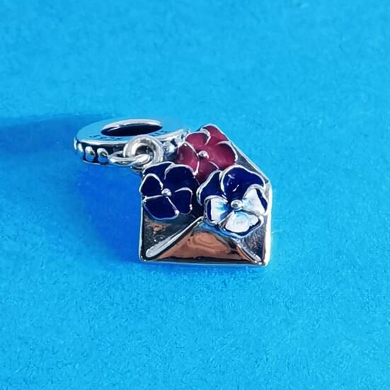 AAA GRADE S925 ALE Sterling Silver Dangle						